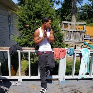 Meet your Posher, Carlos